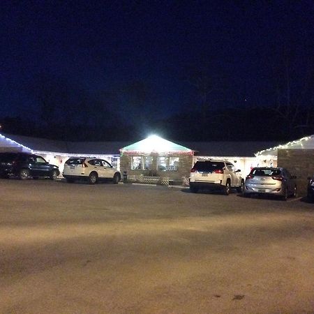 Scenic River Inn Motel Wartburg 외부 사진