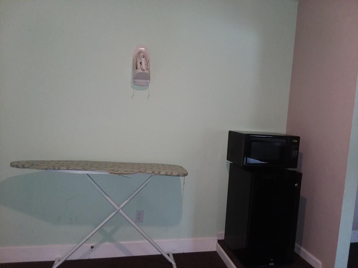 Scenic River Inn Motel Wartburg 외부 사진