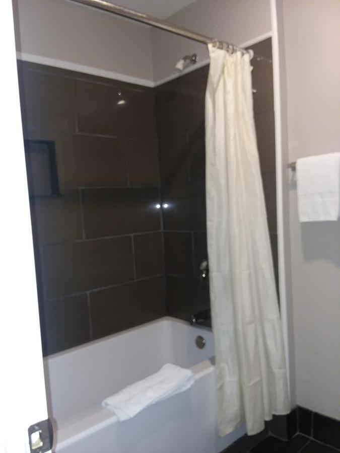 Scenic River Inn Motel Wartburg 외부 사진