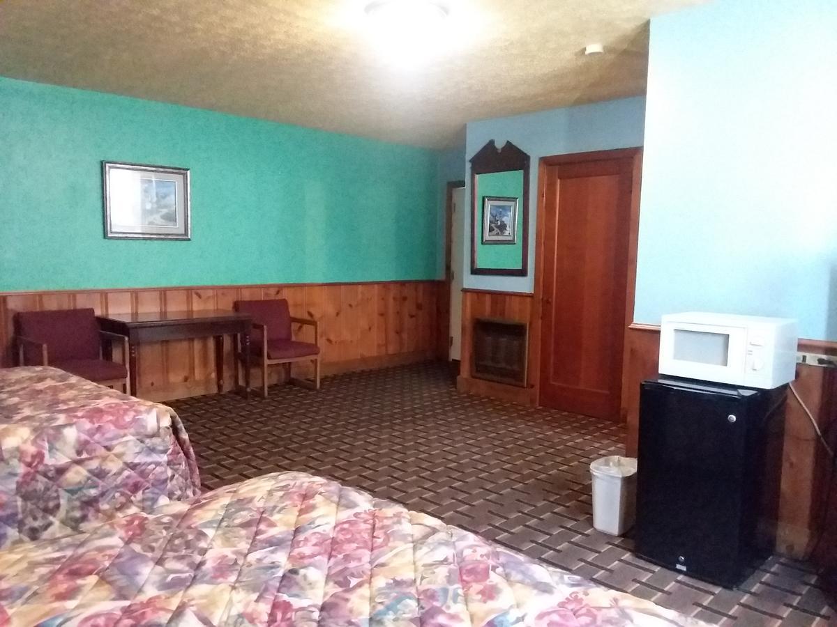 Scenic River Inn Motel Wartburg 외부 사진